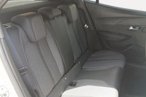 Peugeot 2008 PureTech 100 S&S Allure 75 kW (100 CV)