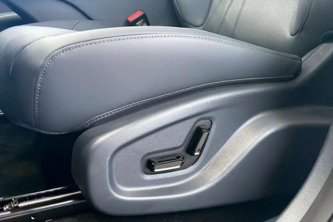 Geely Starray EM-i Max+