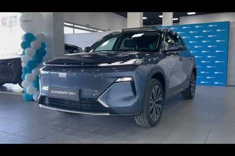 Geely Starray EM-i Max+