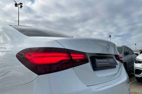 Mercedes-Benz Clase A A 180 d Sedán