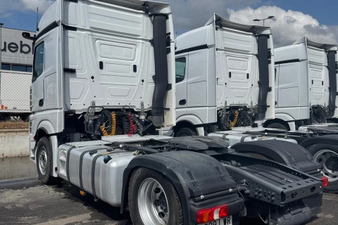 Mercedes-Benz Actros 1848 LS