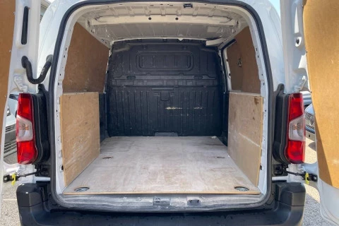 Peugeot Partner Pro Standard 600kg BlueHDi 73kW