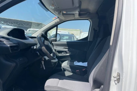 Peugeot Partner Pro Standard 600kg BlueHDi 73kW