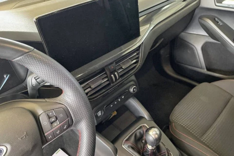 Ford Focus 1.0 Ecoboost MHEV 92kW ST-Line