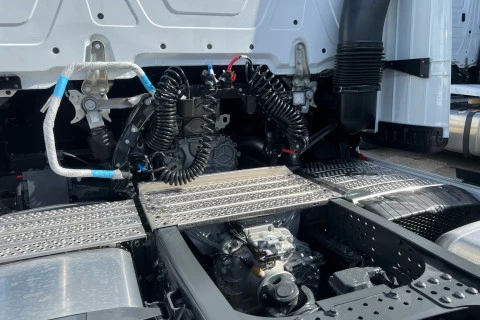 Mercedes-Benz Actros 1851 LS