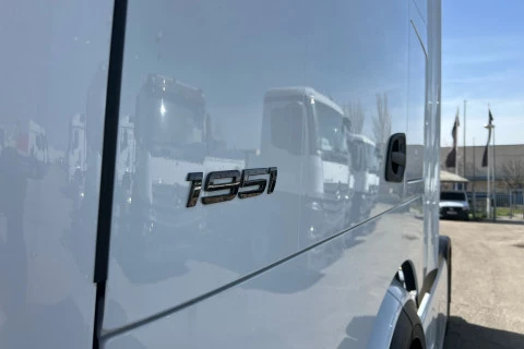 Mercedes-Benz Actros 1851 LS