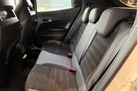 Alfa Romeo Junior Ibrida Speciale 107kW (145CV)