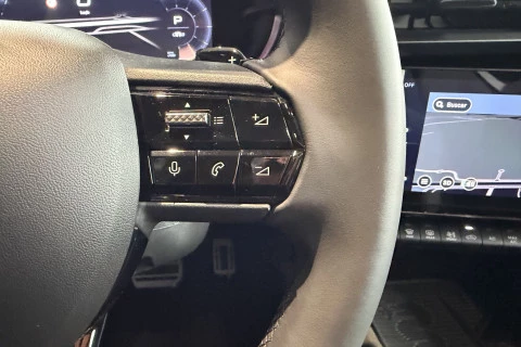 Alfa Romeo Junior Ibrida Speciale 107kW (145CV)