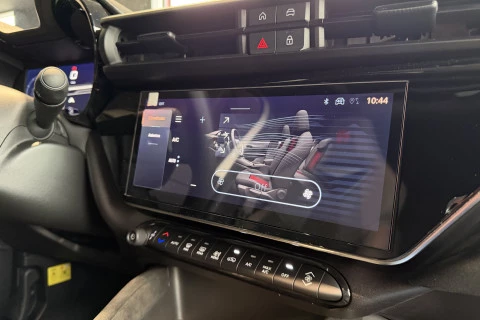 Alfa Romeo Junior Ibrida Speciale 107kW (145CV)