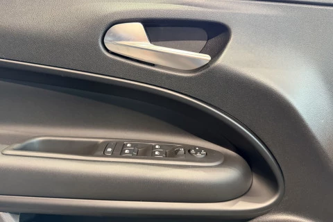 Alfa Romeo Junior Ibrida Speciale 107kW (145CV)