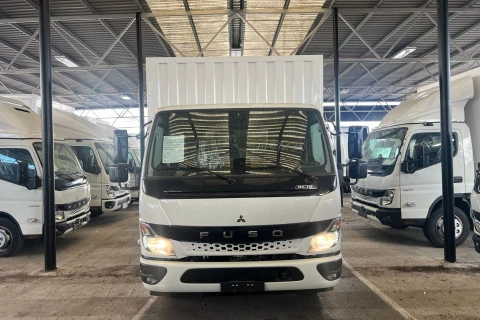 Fuso FA Canter 9C18 Botellero