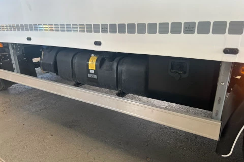 Fuso FA Canter 9C18 Botellero