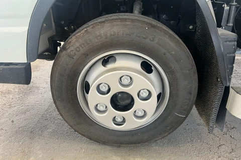 Fuso FA Canter 9C18 Botellero