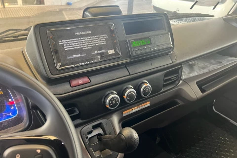 Fuso FA Canter 9C18 Botellero