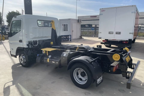 Mitsubishi Fuso Canter 3C15  /  2800