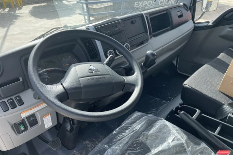 Mitsubishi Fuso Canter 3C15  /  2800