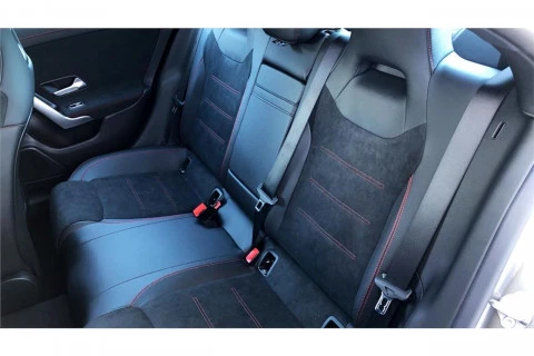 Mercedes-Benz CLA CLA 180