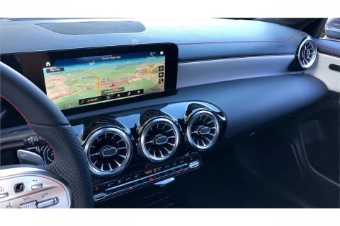 Mercedes-Benz CLA CLA 180