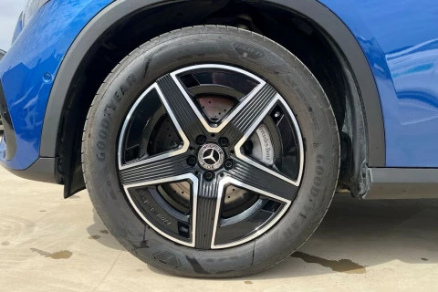 Mercedes-Benz GLC GLC 220 d 4MATIC