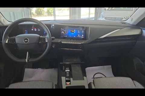 Opel Astra Elegance 1.6T 180 CV AT8