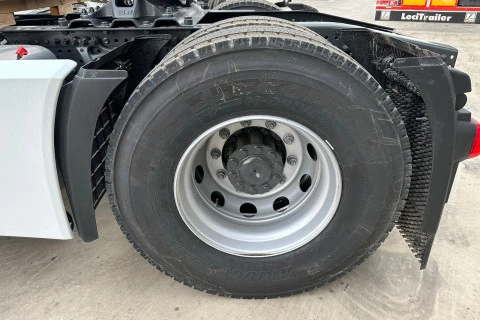 Mercedes-Benz Actros 1851 LS