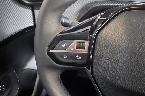Peugeot 208 Allure HYBRID 110 eDCS6
