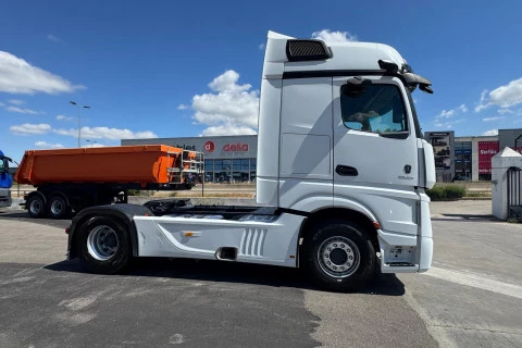 Mercedes-Benz Actros 1848 LS