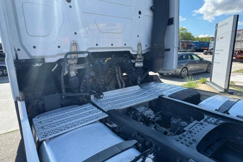 Mercedes-Benz Actros 1848 LS