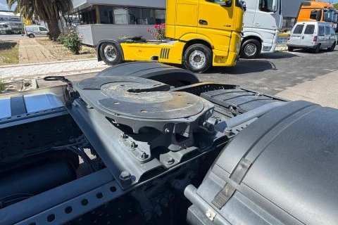Mercedes-Benz Actros 1848 LS