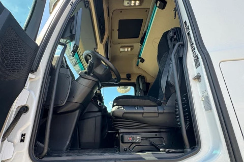 Mercedes-Benz Actros 1848 LS