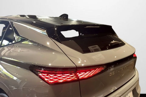 DS Nº4 Hybrid 145 Étoile Alcantara@