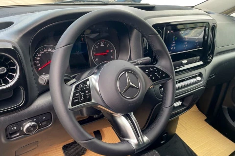 Mercedes-Benz Vito 116CDI AT 120kW Tourer Select Extralarga