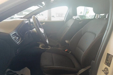 Ford Focus 1.0 Ecoboost MHEV 92kW ST-Line X