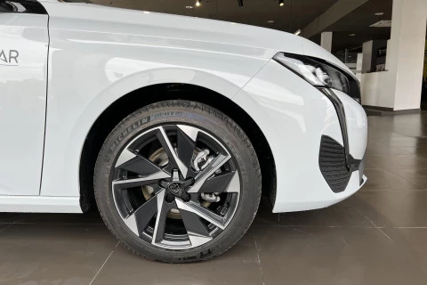 Peugeot 308 5P Allure Hybrid MHEV 145 e-DCS6