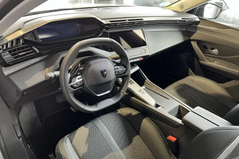 Peugeot 308 5P Allure Hybrid MHEV 145 e-DCS6