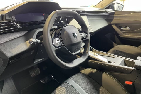 Peugeot 308 5P Allure Hybrid MHEV 145 e-DCS6