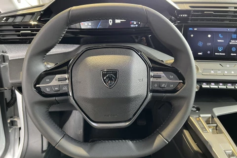 Peugeot 308 5P Allure Hybrid MHEV 145 e-DCS6