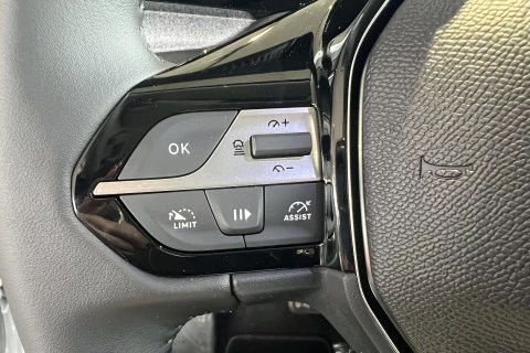 Peugeot 308 5P Allure Hybrid MHEV 145 e-DCS6