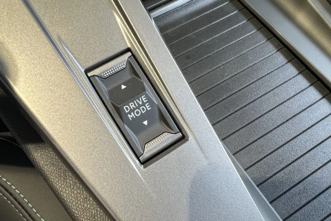 Peugeot 308 5P Allure Hybrid MHEV 145 e-DCS6