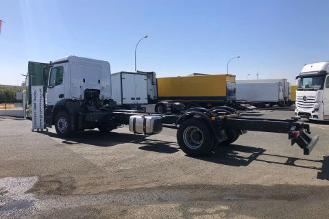 Mercedes-Benz Actros 1830 LS