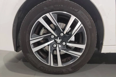 Peugeot 208 PureTech 73kW (100CV) Allure