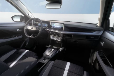 Opel Frontera 1.2T XHT Hybrid eDCT6 107kW Ultimate