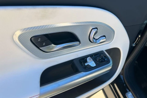 Mercedes-Benz GLB GLB 250+