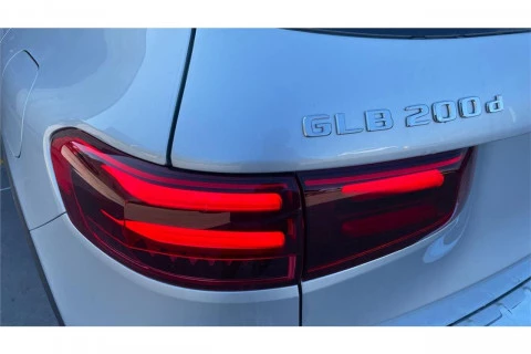 Mercedes-Benz GLB GLB 200 d