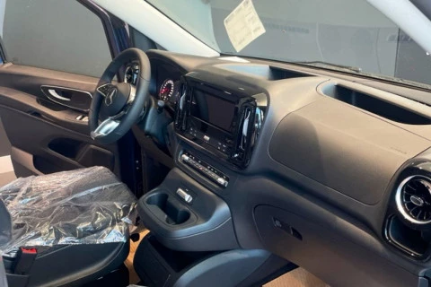 Mercedes-Benz Vito 114CDI AT 100kW Tourer Select Larga