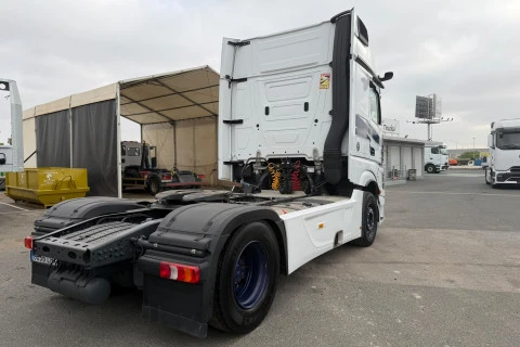 Mercedes-Benz Actros 1863 GIGA SPACE 