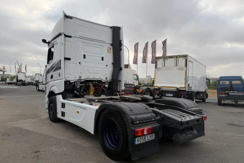 Mercedes-Benz Actros 1863 GIGA SPACE 