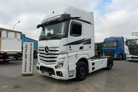 Mercedes-Benz Actros 1863 GIGA SPACE 