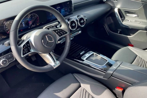 Mercedes-Benz CLA CLA 200 D DCT