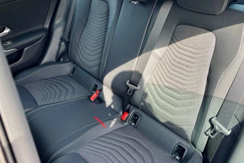 Mercedes-Benz CLA CLA 200 D DCT